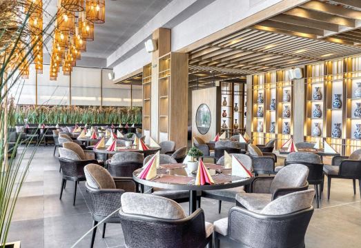 Dit Majestic Beach Resort Hotel Overview