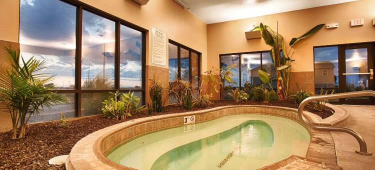 巡夜人贝斯特韦斯特优质套房酒店(Best Western Plus Night Watchman Inn  Suites)图片