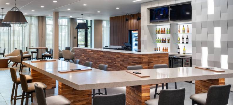 圣露西港特拉迪申万怡酒店(Courtyard Port St. Lucie Tradition)图片