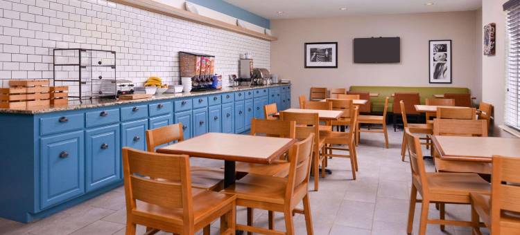 奥马哈机场丽怡酒店(Country Inn & Suites by Radisson, Omaha Airport, IA)图片