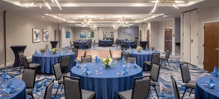 Crowne Plaza 英尺。迈尔斯堡ARPT镇中心(Crowne Plaza FT. Myers Gulf Coast)图片