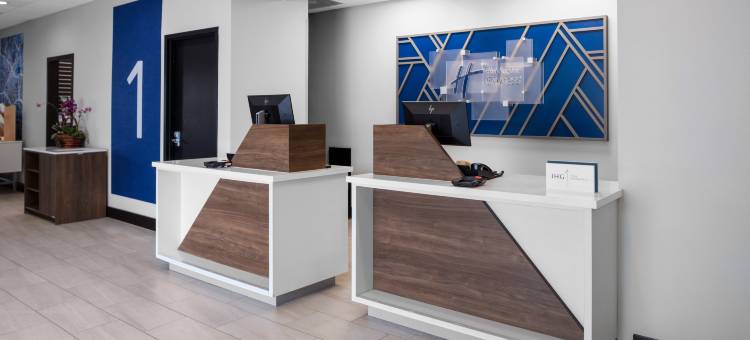 智选假日套房酒店何尔摩沙海滩(Holiday Inn Express & Suites Hermosa Beach)图片