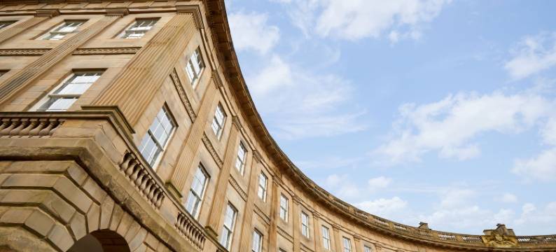 布克斯顿新月(Buxton Crescent)图片