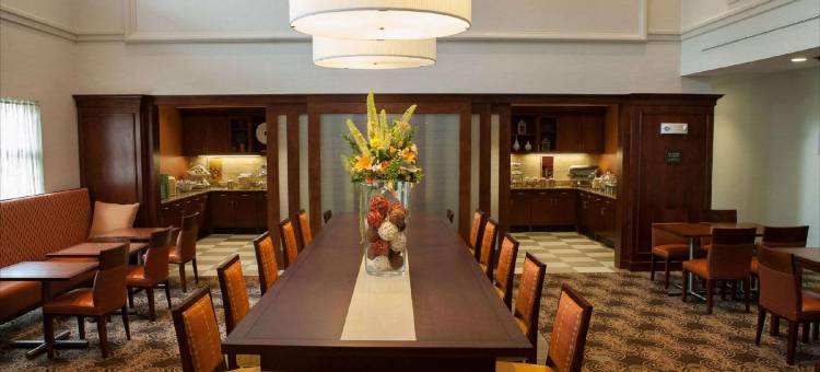 雷纳姆-陶顿欢朋酒店(Hampton Inn Raynham-Taunton)图片