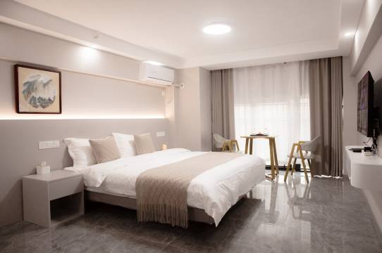 TheDeer小鹿公寓(锦翠路分店)