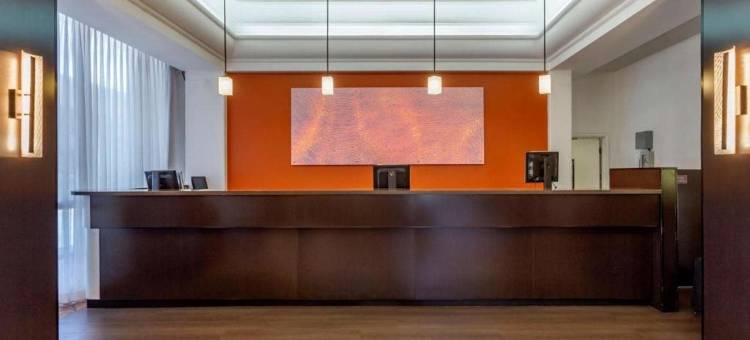 广场贝斯特韦斯特酒店(Best Western the Plaza Hotel)图片
