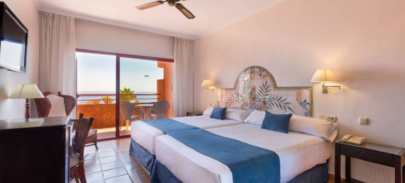 阿尔穆尼卡尔普拉亚水疗酒店(Ibersol Almuñecar Beach & Spa Hotel)图片