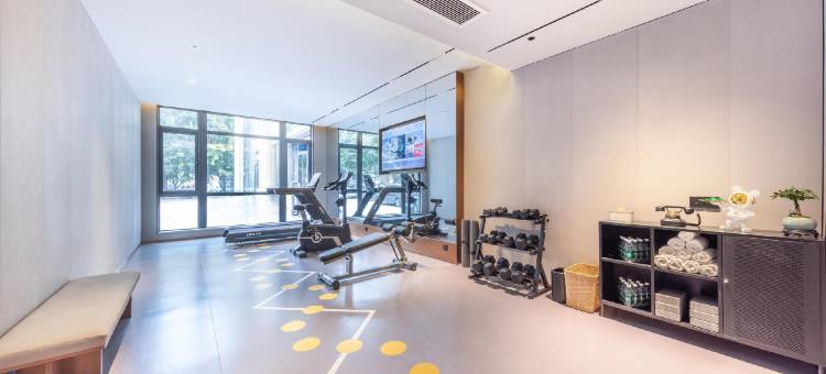 三亚政务中心河东路亚朵酒店图片