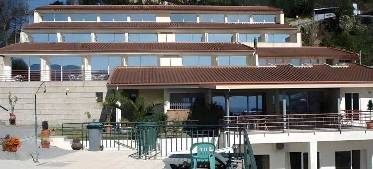 格雷斯拉戈亚阿苏尔酒店(Hotel Lagoa Azul do Geres)图片