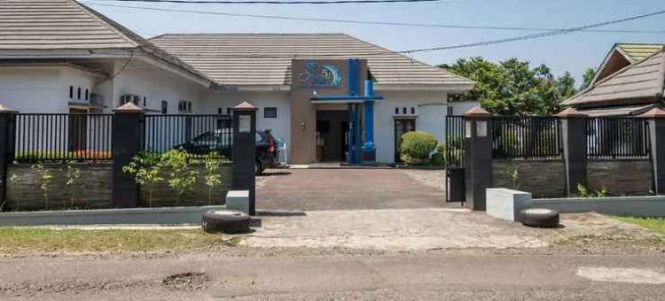 红多兹酒店-近明古鲁班台班让2号(RedDoorz Near Pantai Panjang Bengkulu 2)图片