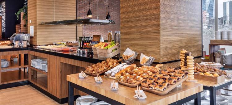 马德里昌马丁美利亚旗下酒店(Hotel Madrid Chamartín Affiliated by Meliá)图片