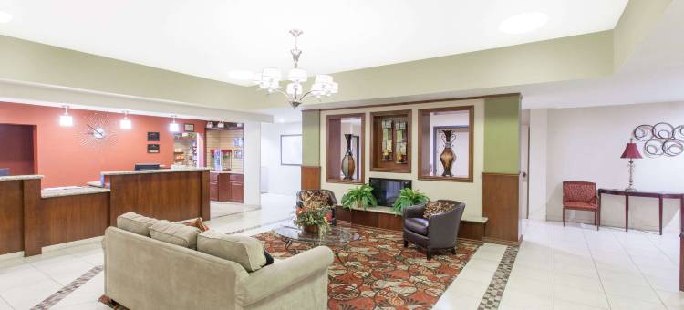 德克萨斯洛克代尔戴斯酒店(Days Inn by Wyndham Rockdale Texas)图片