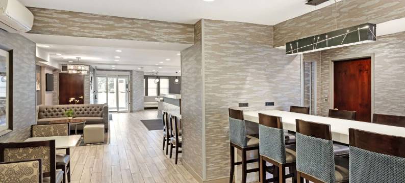 黑石贝斯特韦斯特优质酒店(Best Western Plus Fairfield Hotel)图片