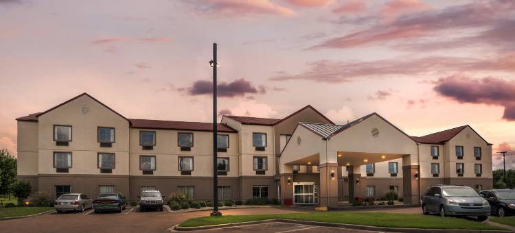 红屋顶PLUS+及套房维克斯堡(Red Roof Plus+ & Suites Vicksburg)图片