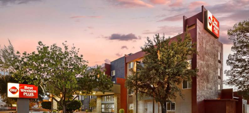 太阳峡谷贝斯特韦斯特优质酒店(Best Western Plus Sun Canyon)图片