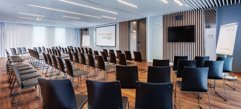 雷克雅未克凯夫拉未克机场万怡酒店(Courtyard Reykjavik Keflavik Airport)图片