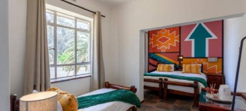 洛甘达卡鲁山林小屋(Loganda Karoo Lodge)图片