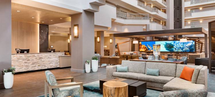 蒙特雷湾海滨希尔顿大使套房酒店(Embassy Suites by Hilton Monterey Bay Seaside)图片