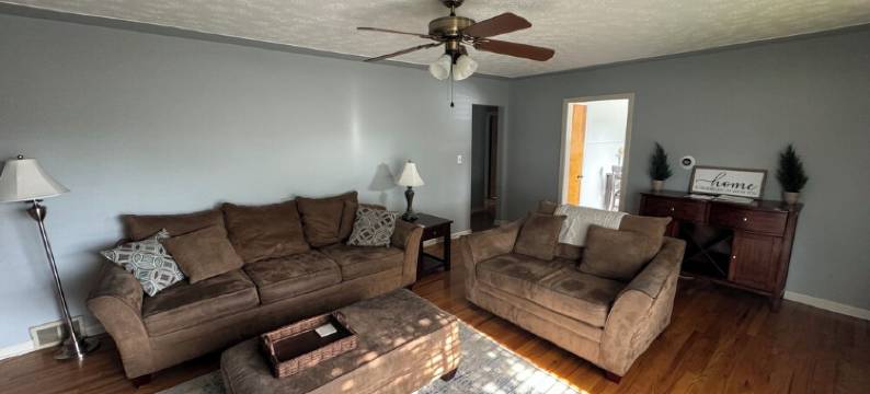 Avon Lake- The Lake House图片