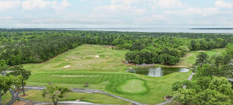 unFOREgettable 19th hole - steps from the Country Club, Golf & Pools - Pets OK!图片