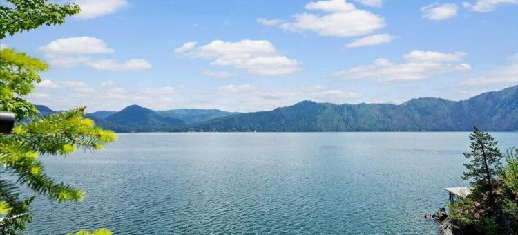 潘德奥雷湖畔设有游戏室的豪华木屋-全新翻修！(Luxury Waterfront Cabin on Lake Pend Oreille with Game Room - Fully Remodeled!)图片