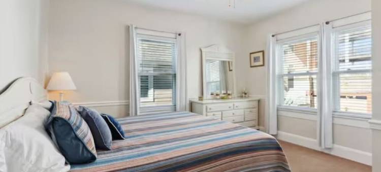 Spacious Home w Parking Steps to Beach Boardwalk Concerts Festivals.图片