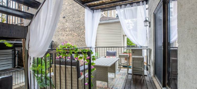 NEW LUXURY CONDO WITH PATIO DECK图片