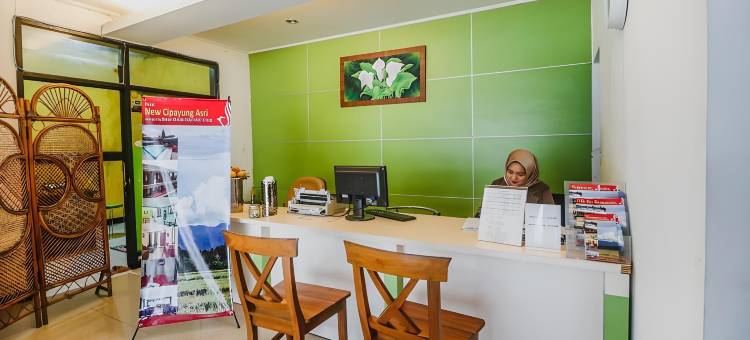 RedDoorz Plus at Neo Asri Hotel Megamendung Puncak Bogor图片