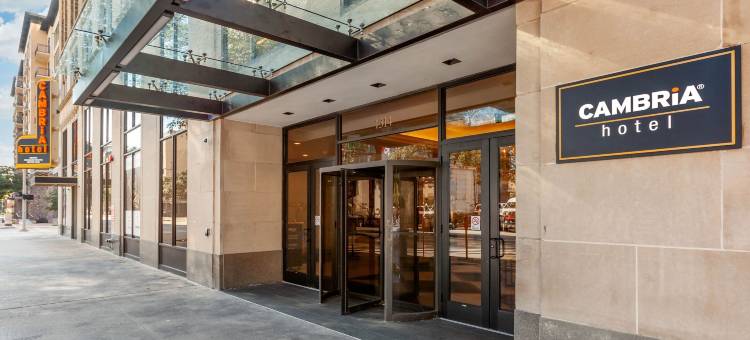 休斯顿市中心会议中心坎布里亚酒店(Cambria Hotel Houston Downtown Convention Center)图片