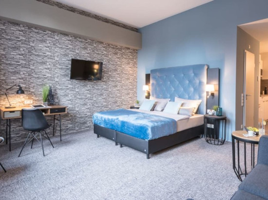 夸提尔 96 号 - 埃姆登寄宿式酒店