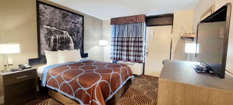 马里昂北卡罗来纳州速8酒店(Super 8 by Wyndham Marion NC)图片