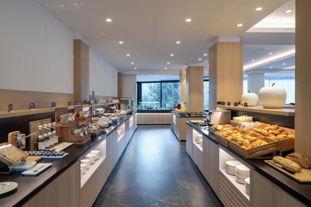 Garda Suite Hotel - TonelliHotels Over view