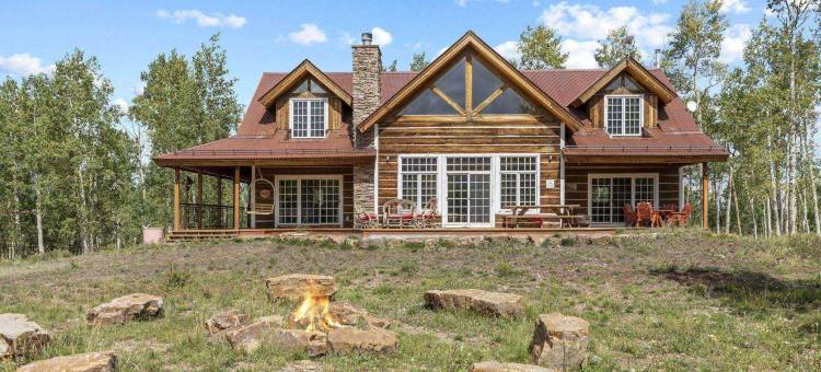 Expansive Deck and Breathtaking Views - Stunning Craftsman Retreat图片