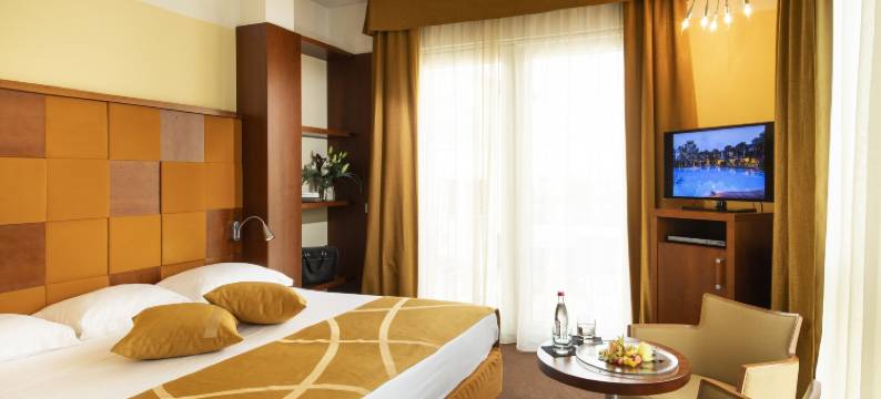 彩色酒店风格，设计与美食(Color Hotel Style, Design & Gourmet)图片