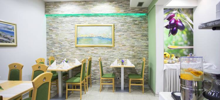 摩尔酒店(Hotel More)图片