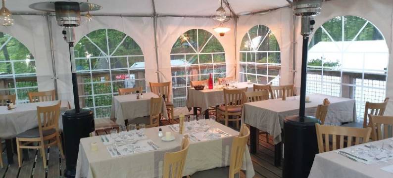 森林小憩(L'étape en forêt)图片