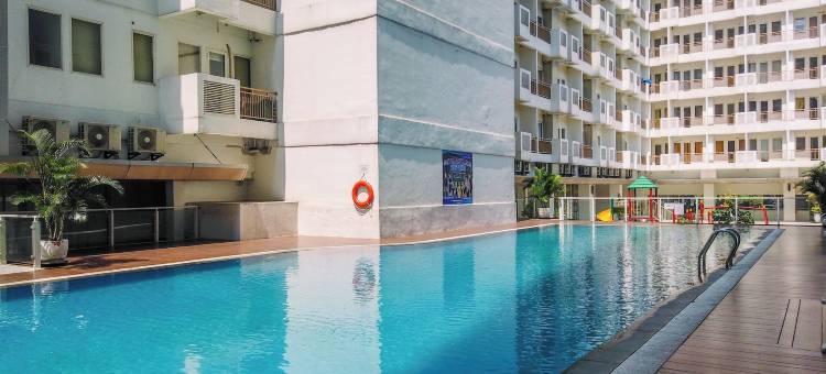 Sentul塔公寓的舒适宜居的2卧室(Homey and Comfy 2Br Sentul Tower Apartment)图片
