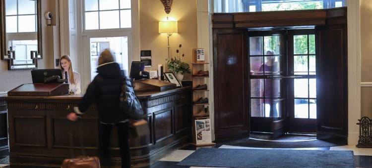 查尔顿汉姆皇后酒店(Queens Hotel Cheltenham)图片