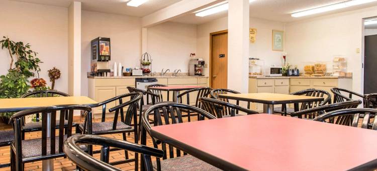 霍兰伊克诺旅馆(Econo Lodge)图片