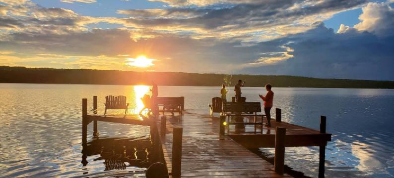 辛格岛海岸酒店(Single Island Shores)图片