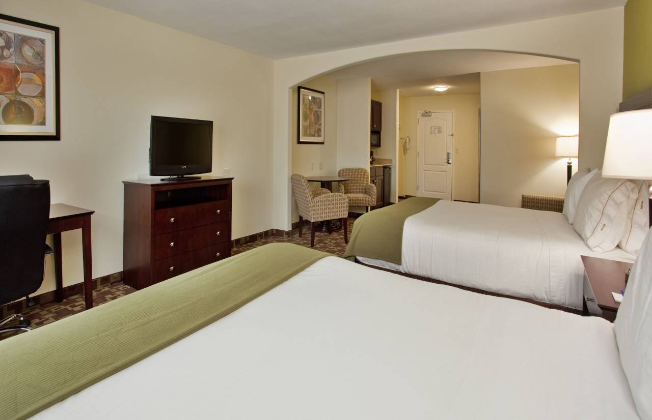 智选假日套房酒店堪萨斯城体育综合区(Holiday Inn Express & Suites KANSAS CITY SPORT COMPLEX AREA by IHG)
