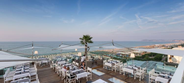 露恩戈马雷酒店(Hotel Lungomare)图片