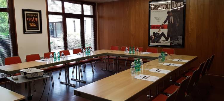 昂内维尔圣艾洛伊恩佐酒店 - 基里亚德直营(Enzo Hotels Metz Amneville by Kyriad Direct)图片