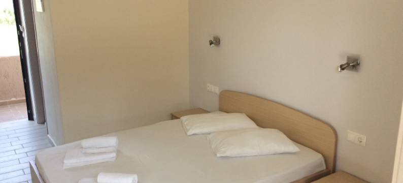 艾琳娜旅馆(Elena Rooms)图片