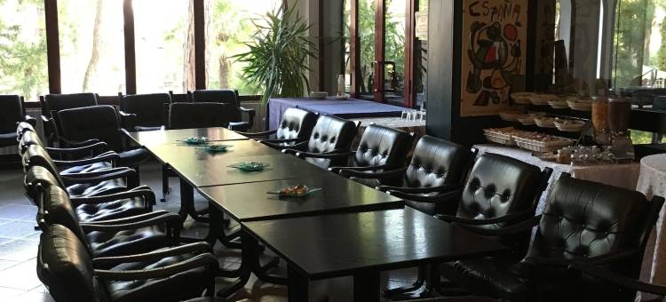 狄恩纳斯高尔夫酒店(Hotel Deanna Golf)图片