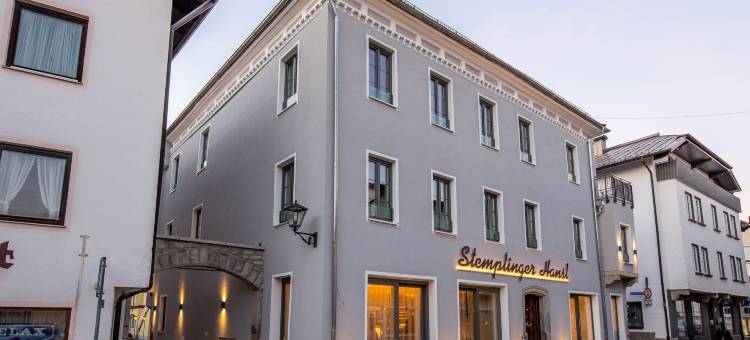 祖姆斯特姆普灵格汉斯酒店(Hotel Zum Stemplinger Hansl)图片