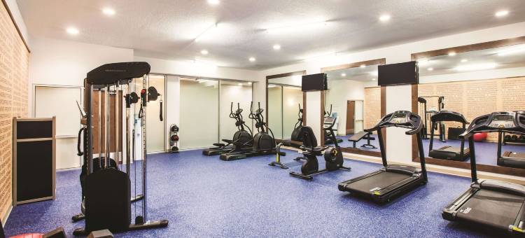 威奇托东北拉昆塔温德姆套房酒店(La Quinta Inn & Suites by Wyndham Wichita Northeast)图片