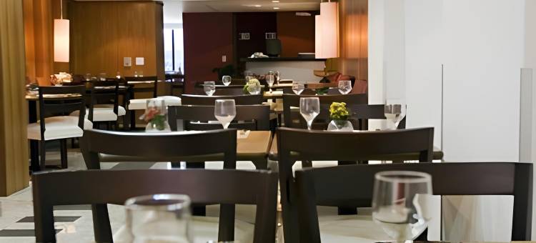 古里提巴巴特尔斯拉维耶罗酒店(Slaviero Curitiba Batel)图片