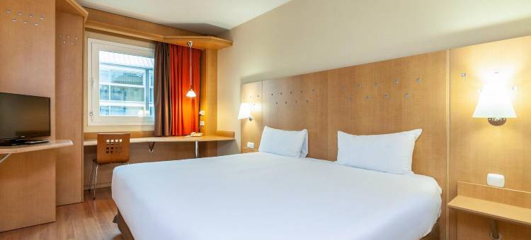 宜必思马德里阿尔卡拉格瑞纳酒店(Ibis Madrid Alcala de Henares la Garena)图片