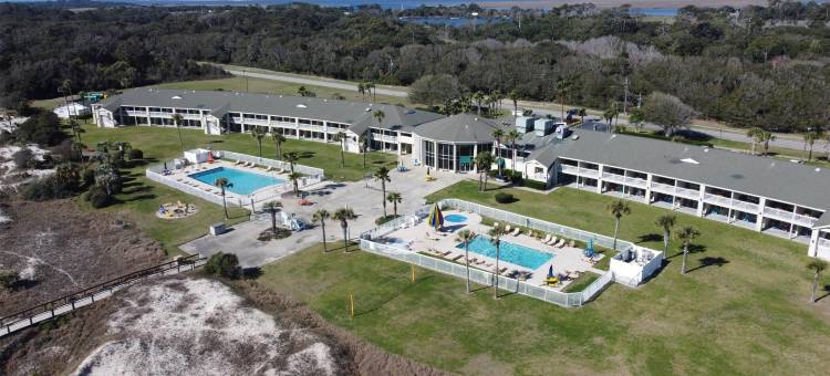 杰基尔岛戴斯套房酒店(Days Inn & Suites by Wyndham Jekyll Island)图片